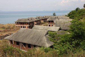 Cận cảnh hàng loạt biệt thự ma ở bán đảo Sơn Trà
